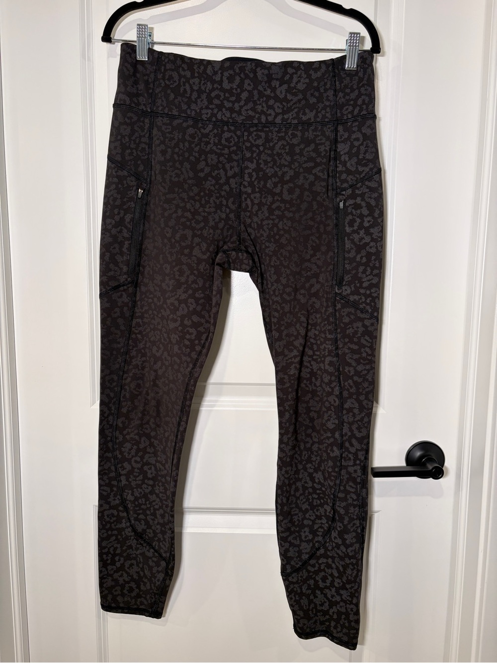 Athleta Rainier Reflective Tight Black Leopard High Rise Leggings Large